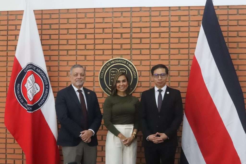 El Colegio de Abogados y Abogadas de Costa Rica y la Universidad para la Paz coordinan proyectos interinstitucionales