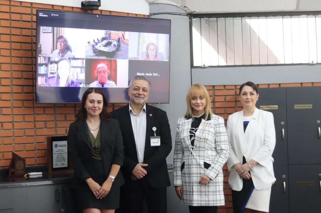 Juramentación del Consejo Editorial de la revista El Foro